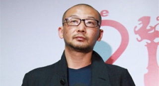 管虎获最受欢迎导演奖 笑言自己是个“疯子”
