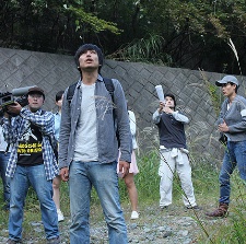 山納