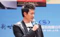 馮紹峰骨折后首次亮相 自曝曾想抱狼崽一起睡