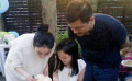 王菲李亞鵬齊賀李嫣八歲生日 溫馨合照仿如沒離婚