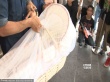 “小糯米”睡相曝光 楊冪劉愷威提籃小心翼翼