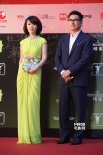 “中国好爸爸”王岳伦出场 车永莉黄色长裙迷人