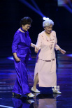 《舞臺(tái)姐妹》兩主演登臺(tái) 謝芳深情表白電影摯愛(ài)