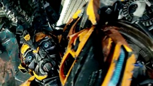 《变形金刚4》中文宣传片 机甲对决IMAX震撼呈现