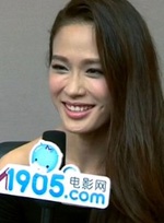 专访屈菁菁：肖央靠喝酒演激情戏 盼获传媒大奖