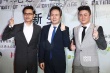 筷子兄弟助陣《變4》首映慶典 穿西服精神抖擻