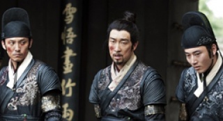 《繡春刀》曝新劇照 王千源、李東學(xué)上演困獸斗