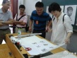 林青霞現(xiàn)身中學(xué)做演講秀書(shū)法 女神親和風(fēng)采如昔
