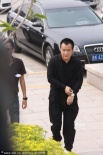 杜淳、殷桃戴黑超现身聂鑫葬礼 宁浩神色凝重