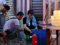 黎明现身沈阳农贸市场 围毛巾戴棒球帽似小贩