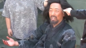 《群盗》中文制作特辑 尹钟彬精心打造每个细节