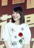 袁泉穿格格服彪悍撞门 《心花路放》上演女汉子