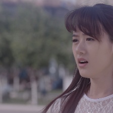 白衣?；ㄅc大長(zhǎng)腿