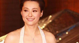 袁立發(fā)微博討要“三險(xiǎn)一金” 網(wǎng)友眾說紛紜引熱議