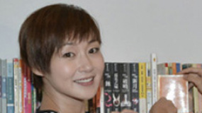 万绮雯看小说揣摩爱情 抛下老公独自去德国旅行