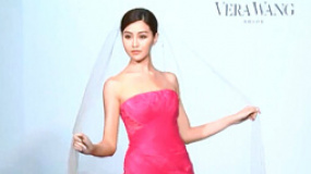林葦茹詮釋Vera Wang公主夢 貼身婚紗襯托好身材
