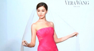 林葦茹詮釋Vera Wang公主夢 貼身婚紗襯托好身材