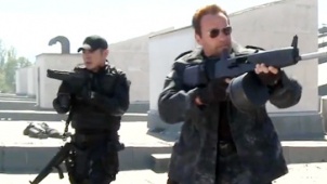 《敢死队3》拍摄直击 李连杰并肩作战施瓦辛格