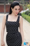 钟丽缇初秋写真大秀纤长美腿 摩登大气曲线玲珑