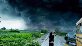 《不惧风暴》终极预告 9·12最强飓风“带你飞”