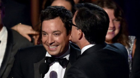 《科尔伯特报告》蝉联最佳综艺节目奖 主创喜登台