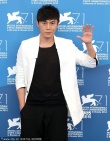王小帅携《闯入者》亮相 秦昊求婚成功喜上眉梢
