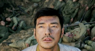 金城武化身帥軍醫(yī) 《太平輪》與長(zhǎng)澤雅美揪心戀