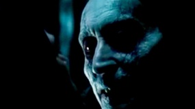《德古拉元年》精彩片段 伊万斯对峙吸血鬼鼻祖