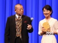 吉永小百合首当电影制作人 亲笔写信力邀阿部宽