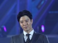 李東健與郭曉冬登臺亮相 笑容溫和獲粉絲尖叫