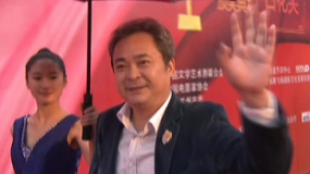 “潘冬子”祝新运憨态可掬 娃娃脸展现亲切笑容