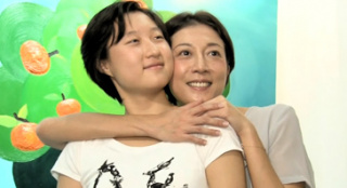 吳綺莉澄清女兒性取向問(wèn)題 怒稱“不要搞我小孩”