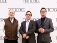 小唐尼现身罗马宣传《法官老爹》 与杜瓦尔说笑