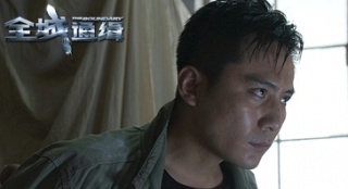 《全城通緝》劉燁賣力演出 疑似“精神分裂”