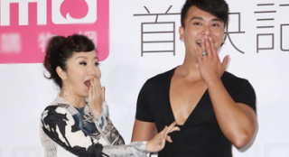 陶晶瑩生日大玩猛男乳頭 豪言只對老公肉體有感覺