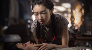 《暴走神探》周冬雨變小盲女 行動(dòng)不便嘴不饒人