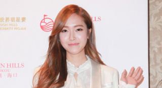 Jessica稱“興奮”新的開始 否認(rèn)要嫁阿嬌前男友