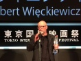 东京电影节闭幕 《伟大的天使》主演获最佳男主