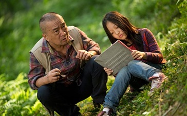 《夜莺》李保田上演“人在囧途” 尽显爷孙亲情