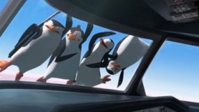 《马达加斯加的企鹅》精彩片段 企鹅搞怪空降沙漠