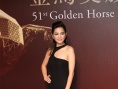 Ella著黑色開叉長裙大秀美腿 與楊千霈紅毯斗艷