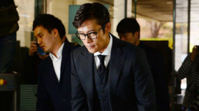 李秉憲出庭對質(zhì)勒索女模 躲避記者廁所龜縮20分鐘