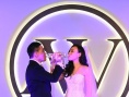 苏永康婚宴现场赠妻希望小学 曾志伟喝多倒头睡