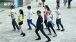 《重返20歲》陳柏霖接受挑戰(zhàn) 臺(tái)北街頭跳廣場(chǎng)舞