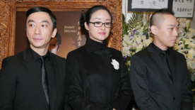 向华胜追思会大牌缺席 四百黑衣男到场警方戒备