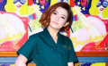 Selina裝嫩巧扮制服妹 一句話泄露年齡天機(jī)