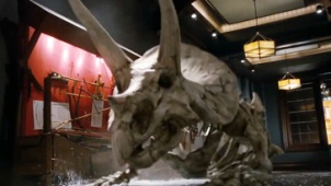 《博物馆奇妙夜3》中文片段 恐龙骨架追击斯蒂勒