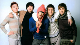 东方神起隔空比拼JYJ 拆团5年后有望重新“合体”