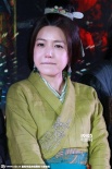 陳妍希再演古裝戲獲陸毅護(hù)花 雙手捂胸風(fēng)中抖