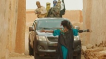 《廷巴克图》国际版预告片 恐怖主义迫害人民受难